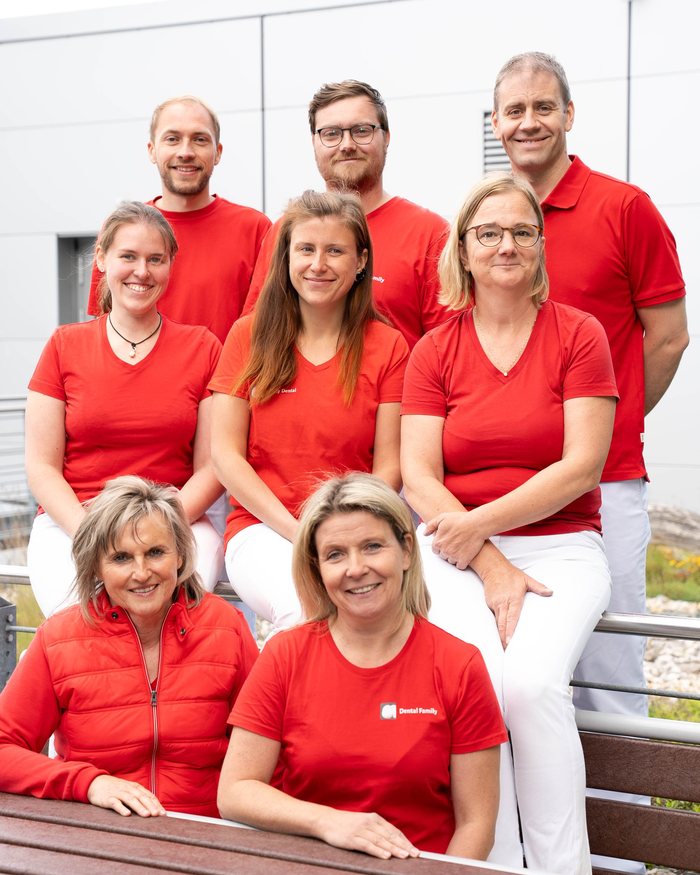 Gruppenbild des Teams der Dental Family